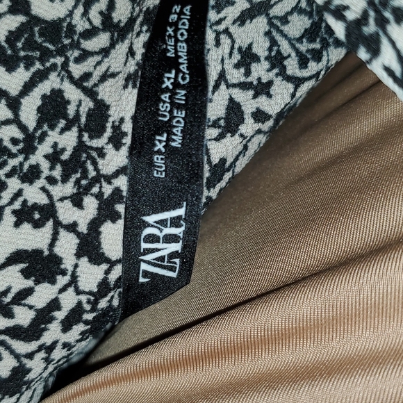 Zara French Floral mini dress - Picture 3 of 7